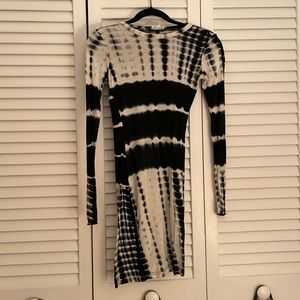 Long sleeve black and white tie-dye dress.